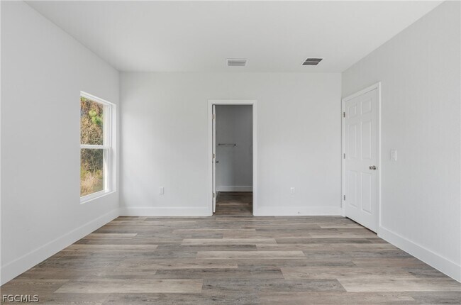 Building Photo - 325 Hermosa Ave