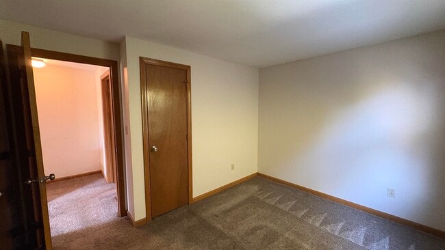 Building Photo - 44 Garfield St