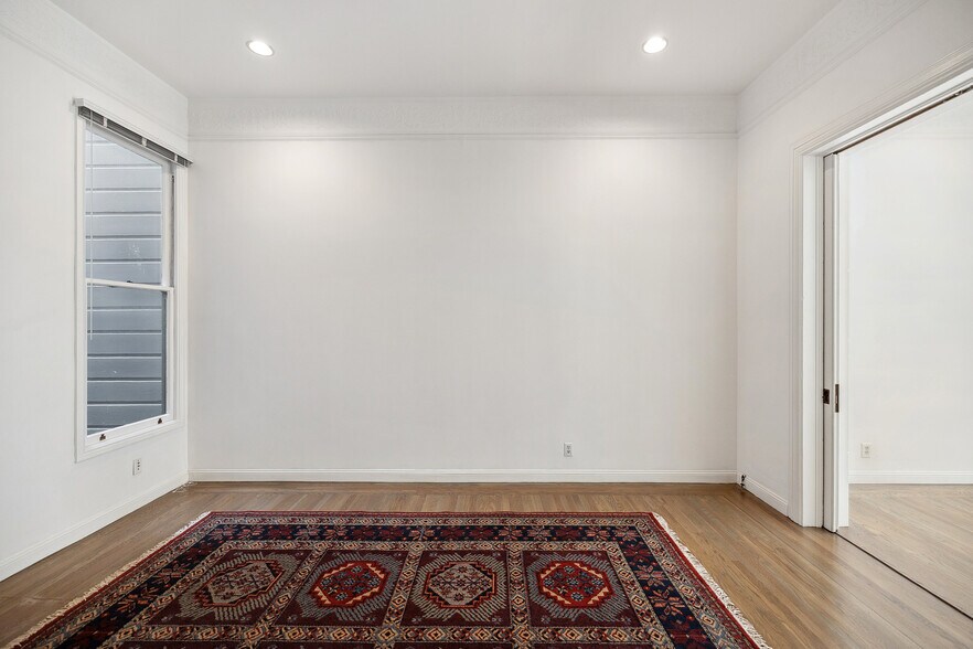 Building Photo - 1406 Post St