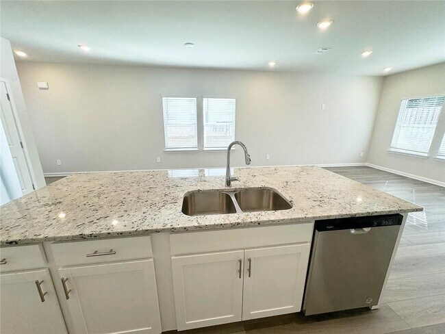 Building Photo - 4264 Holland Grv Rd