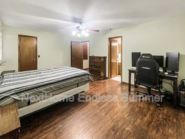 Building Photo - 10879 Cabbage Pond Ct