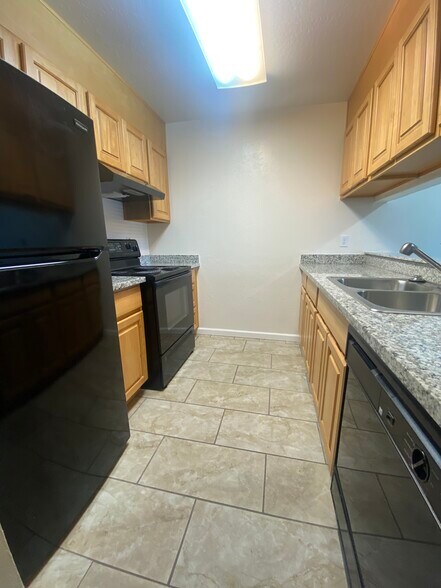 Building Photo - 1457 N Camino Alto