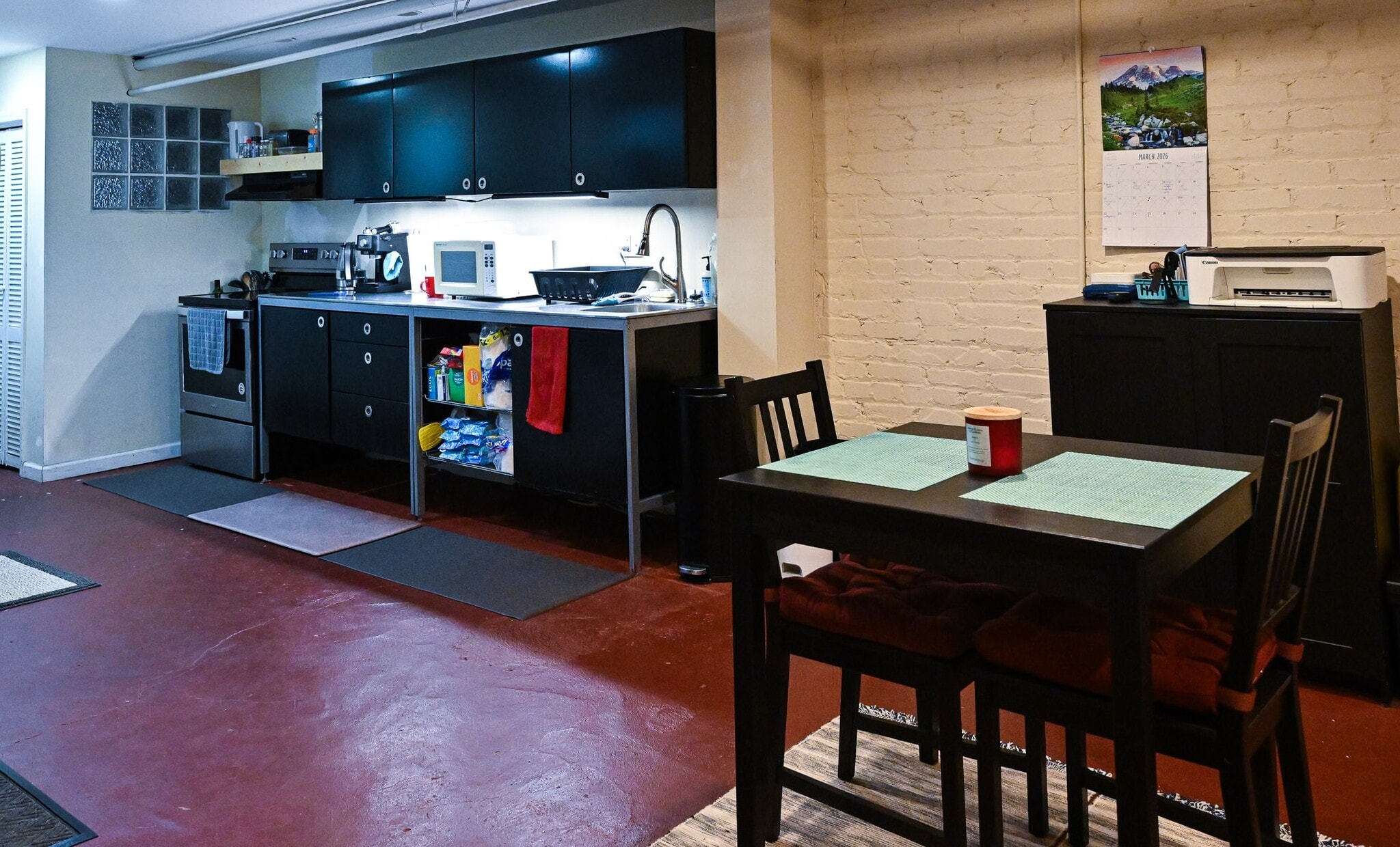 Dining & Kitchen - 2008 Klingle Rd NW