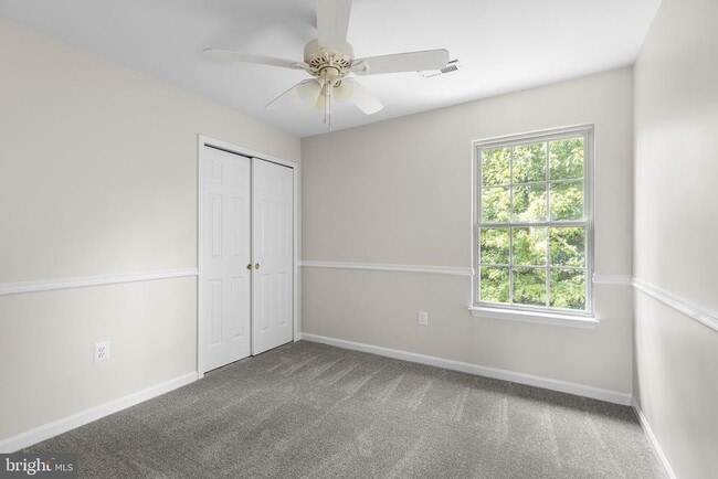 Building Photo - 10004 Field Stone Ct