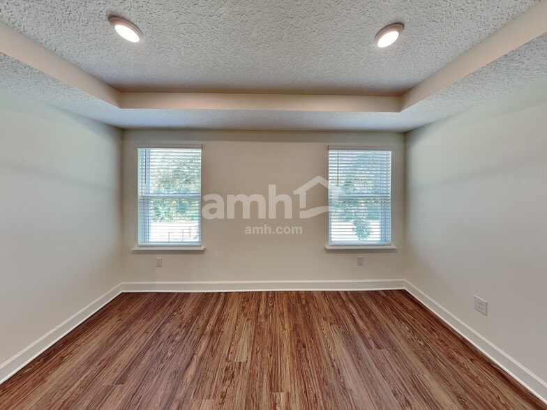 Building Photo - 8549 Belfort St