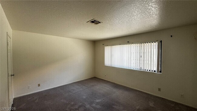Building Photo - 5044 S Rainbow Blvd