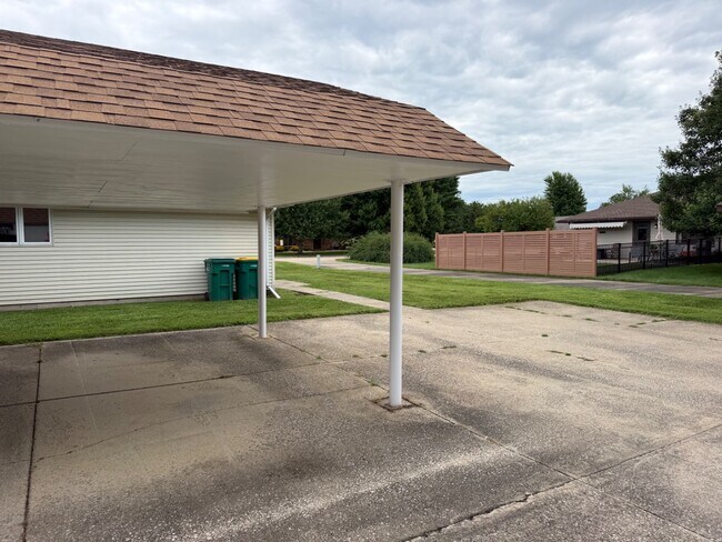 Building Photo - 161 E James Dr