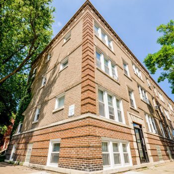 Building Photo - 1218 W Victoria St