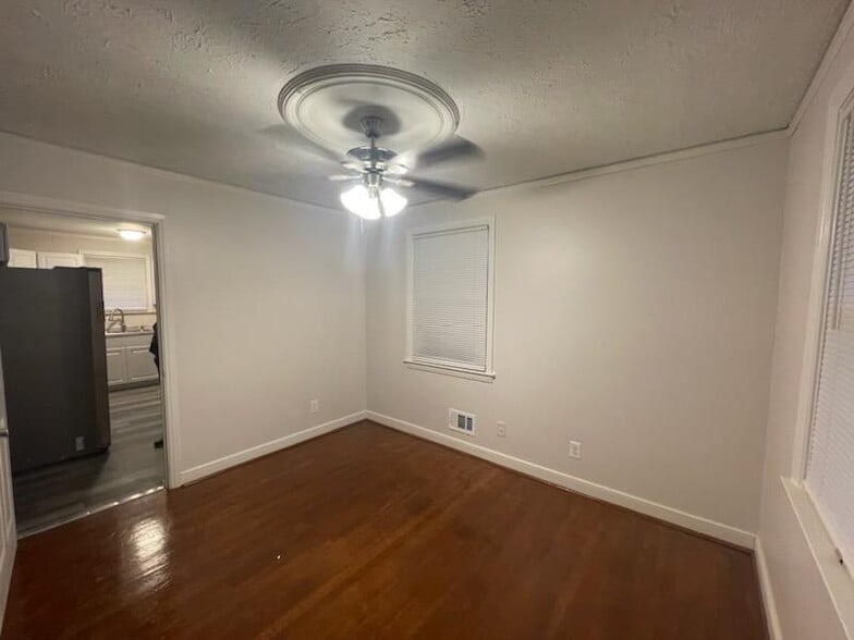 Building Photo - 3224 Bronx Rd