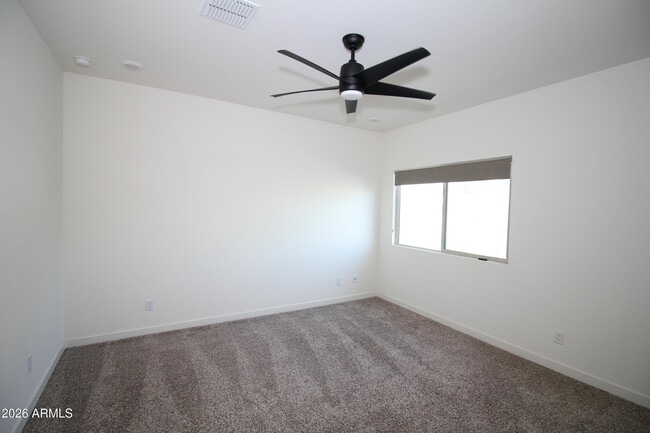 Building Photo - 2215 W Harmont Dr