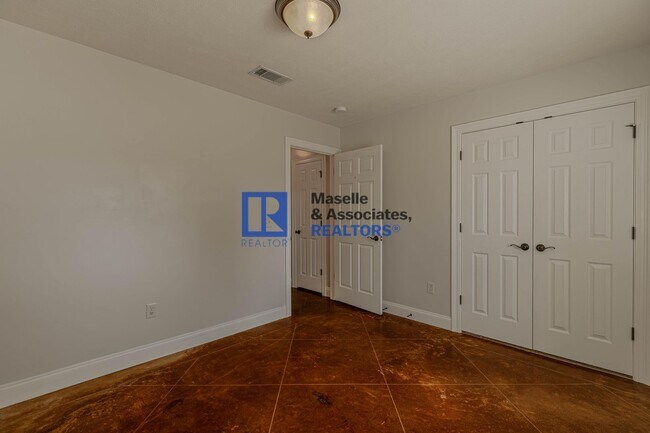 Building Photo - 3 Bed / 2 Bath home in Harvey Crossing