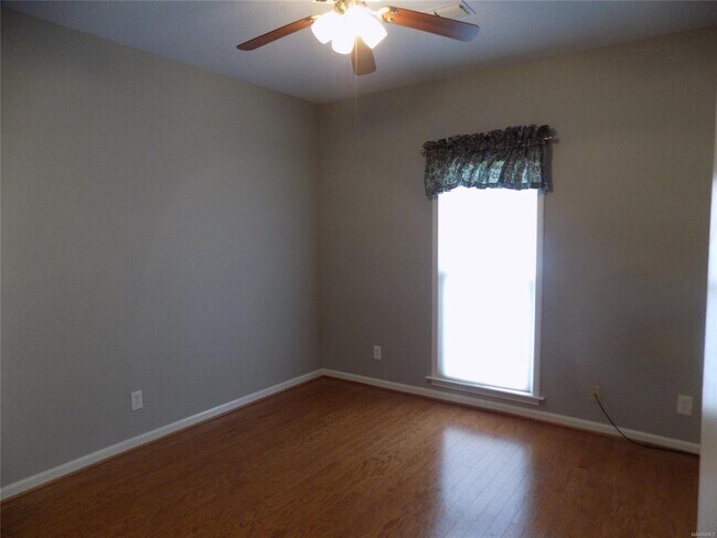 Building Photo - 4602 Cherry Tree Terrace