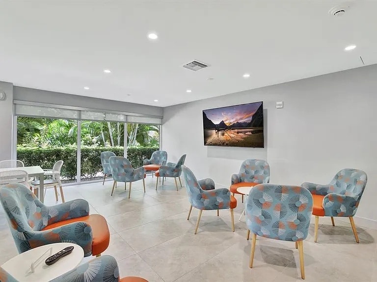 Building Photo - 1170 N Federal Hwy