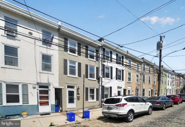 Building Photo - 4739 Smick St