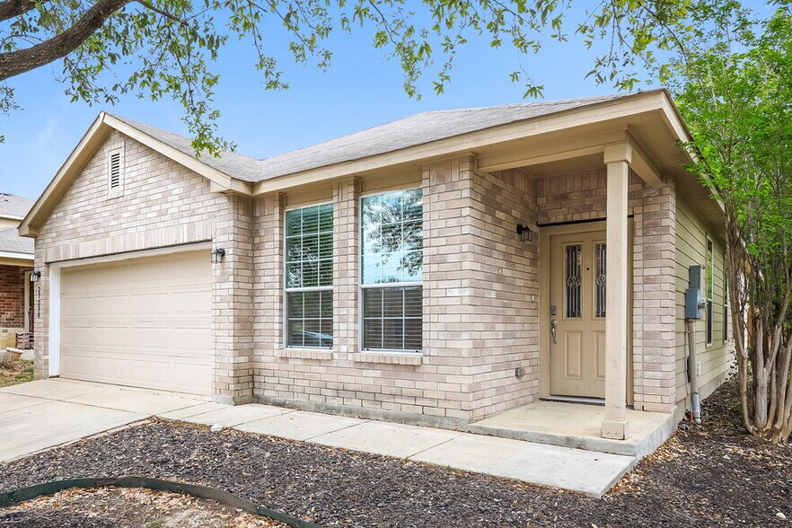 Building Photo - 27330 Wrought Iron