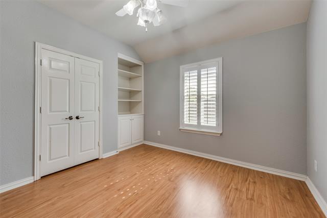 Building Photo - 2435 Waterside Dr