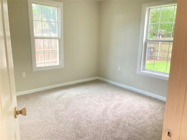 Building Photo - 104 May Ave