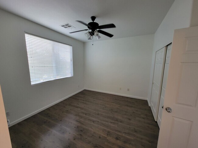Building Photo - AWESOME HEDERSON GATED COMMUNITY TWO STORY