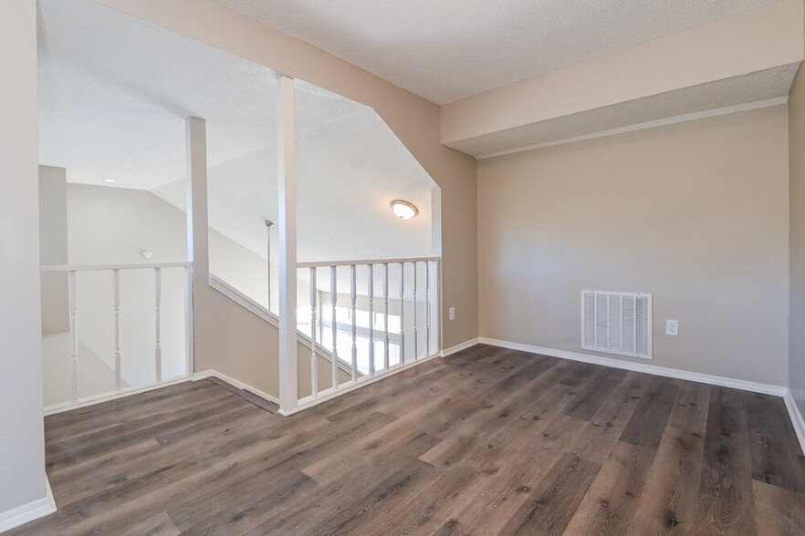 Building Photo - 2734 Sam Hardwick Blvd