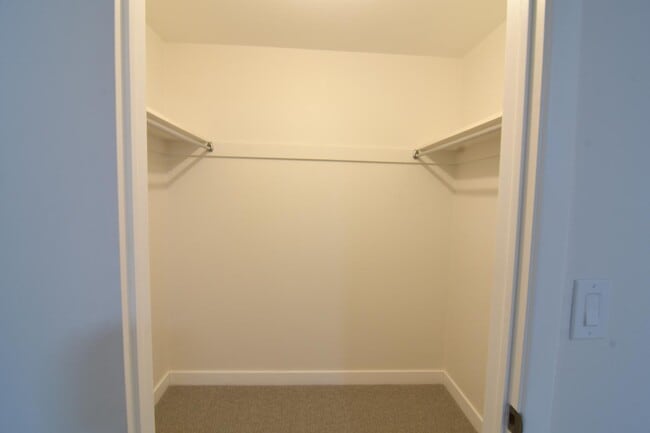 Building Photo - 5004 E Hinsdale Pl