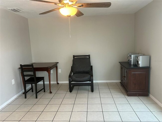 Building Photo - 3201 Elkridge Dr