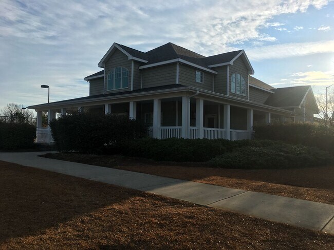Building Photo - Welcome to Mimosa Bay!