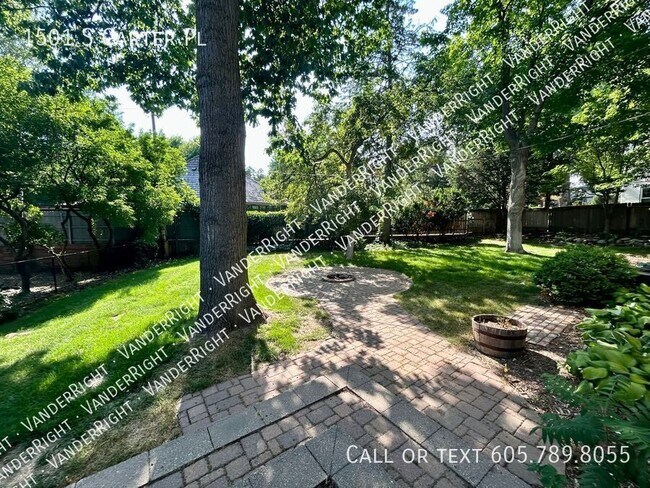 Building Photo - 1501 S Carter Pl