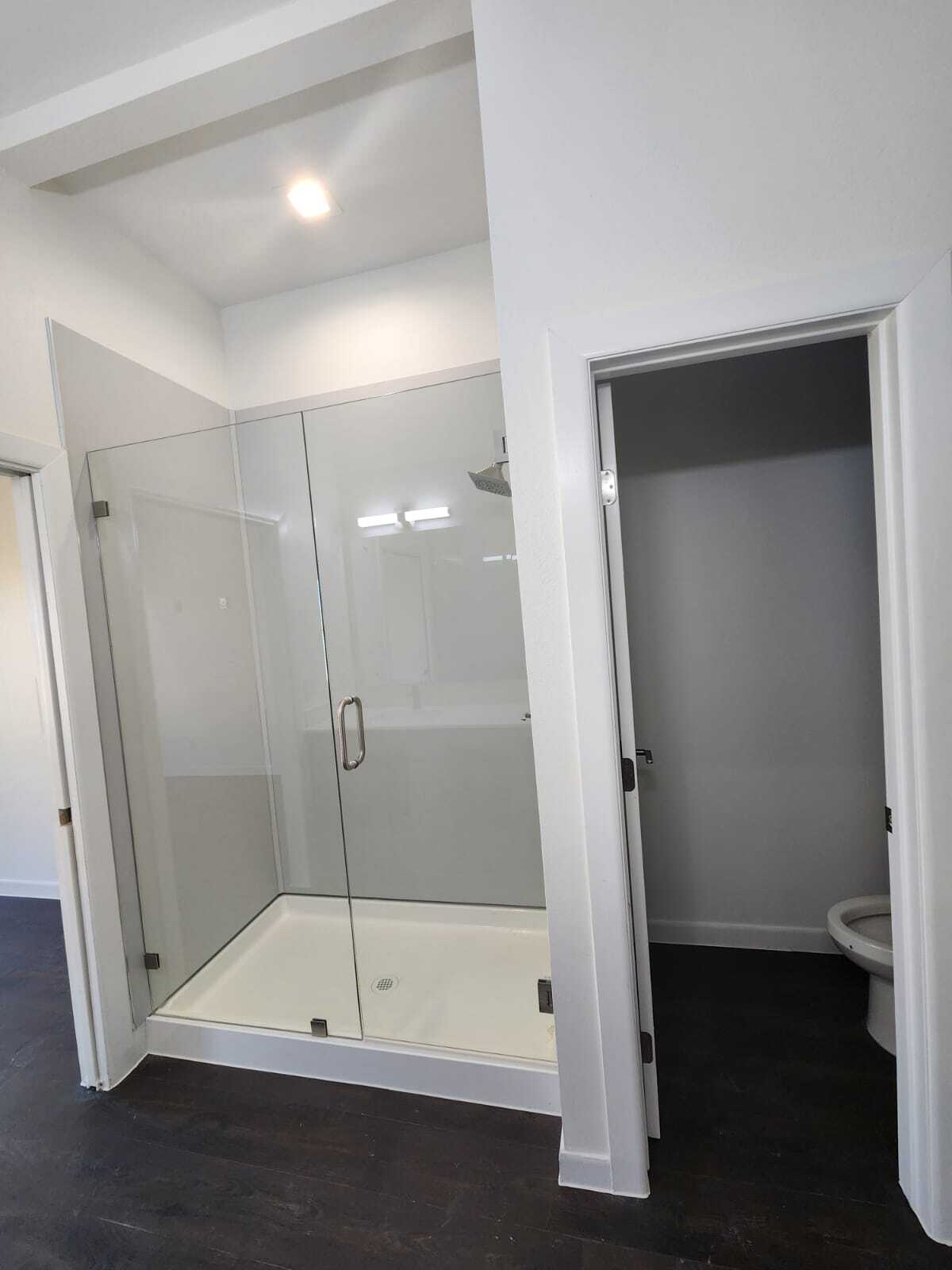 Building Photo - 2716 Kerria Ave