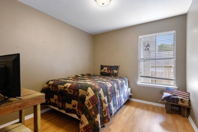 Building Photo - 13418 Libby Lane