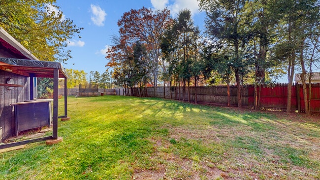 Building Photo - 72 Woodycrest Dr