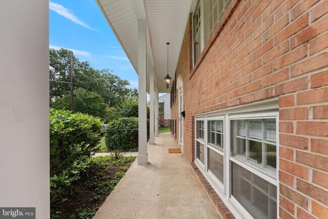 Building Photo - 11710 Milbern Dr