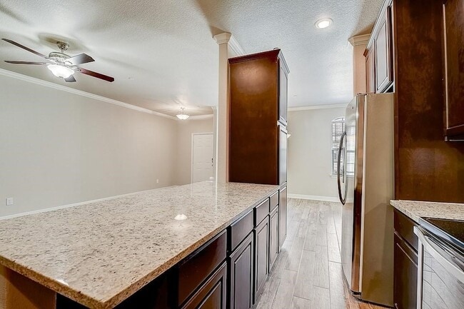 Building Photo - 2518 Adam Ln