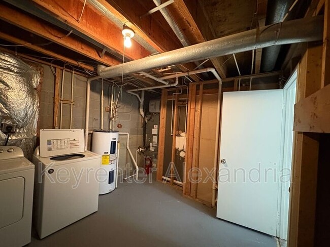 Building Photo - 5822 Bridgetown Ct