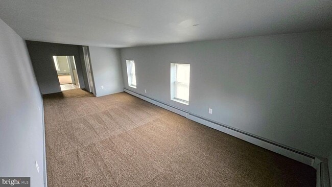 Building Photo - 39 Pine St