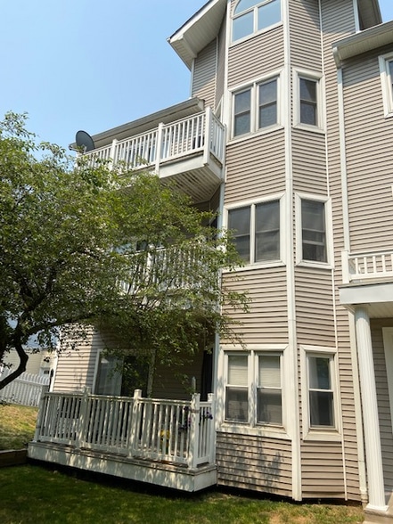 Building Photo - 4500 Smith Ave