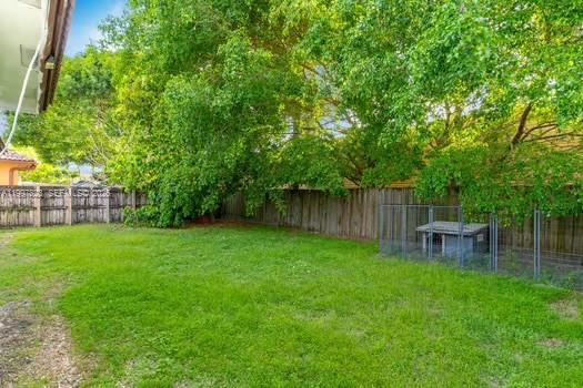 Building Photo - 4127 NE 30th St