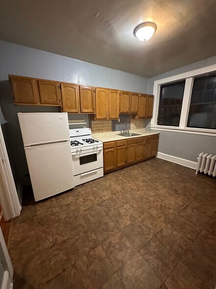 Building Photo - 403 Chestnut St