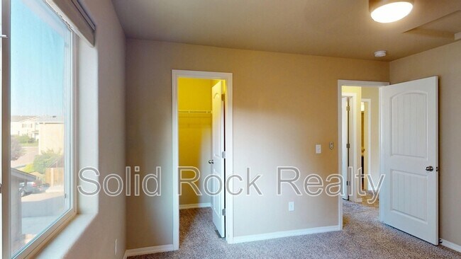 Building Photo - 3821 Reindeer Cir