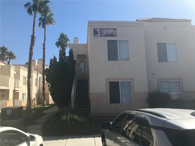 Primary Photo - 5000 Red Rock St