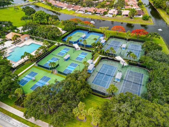 Building Photo - 3507 Village Blvd