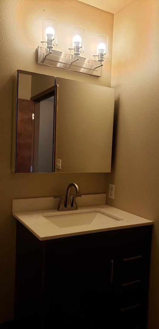 Building Photo - 3431-3433 E. Montgomery Ave