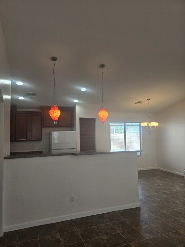 Building Photo - Heartland Ranch Gem