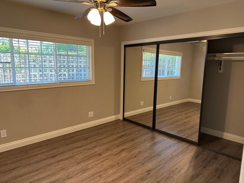 Building Photo - 32 Esperanza Ave