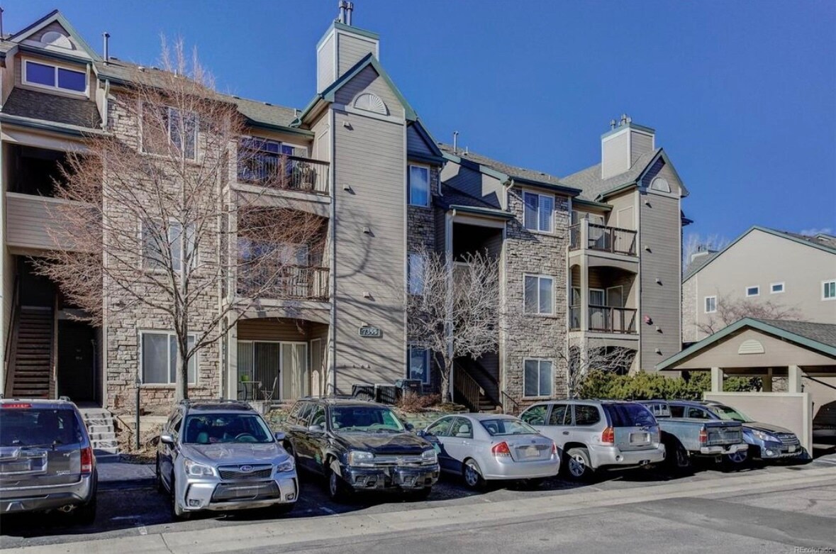Building Photo - 7355 S Alkire St