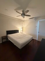 Building Photo - 2 Southview Ct