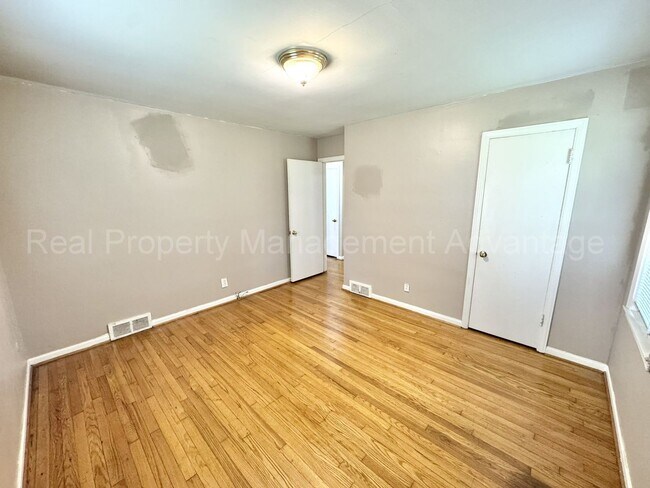 Building Photo - 4421 Samoset Rd