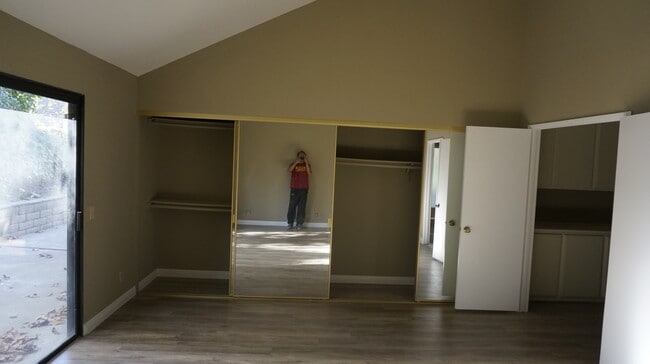 Building Photo - 16268 Glencove Dr