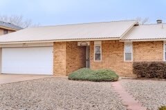 Building Photo - 2112 Castle Ct
