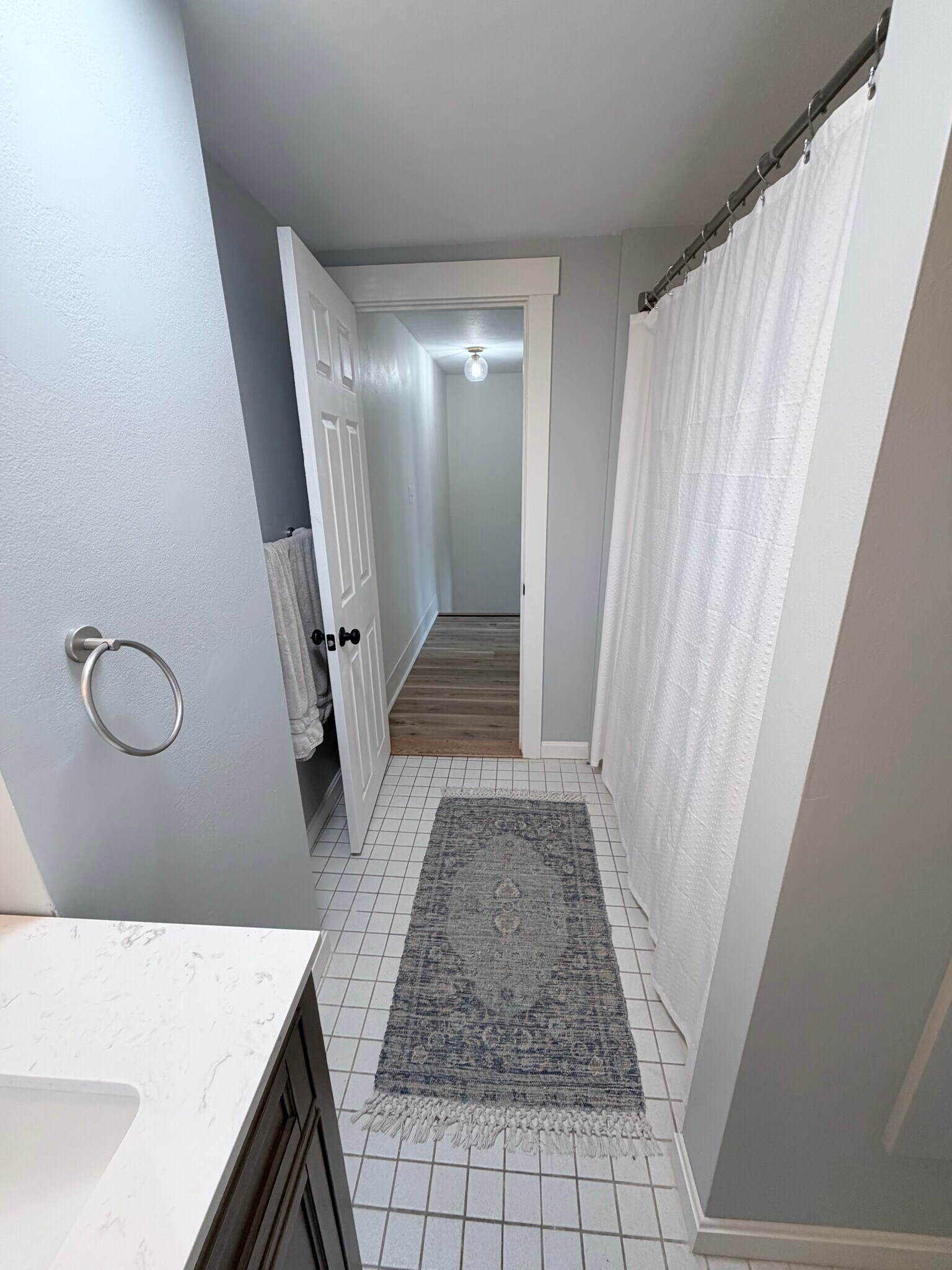 Bathroom - 221 Baldwin St