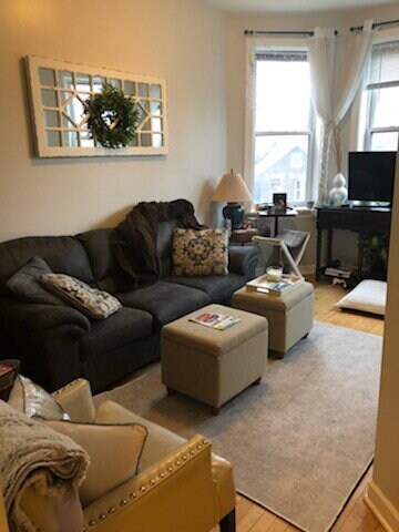 Building Photo - BEAUTIFUL APARTMENT in an UNBEATABLE LOCATION
